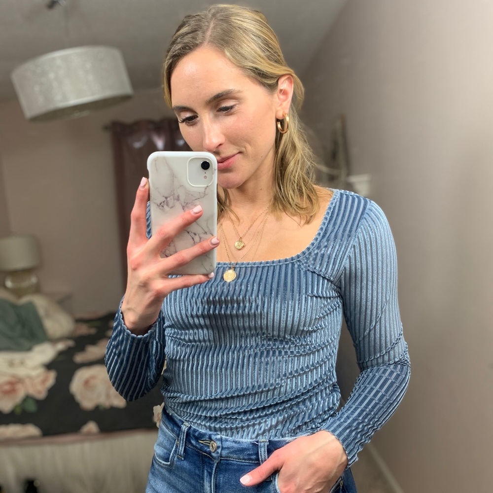 SHEIN XSMALL 4 Blue Velvet Striped Top